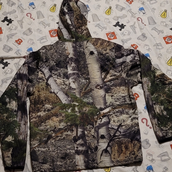 Mossy Oak Camo Hoodie - Picture 5 of 8